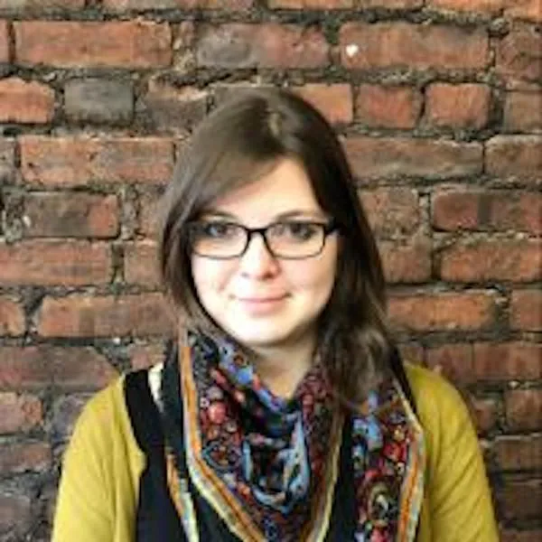 Anna Serio's headshot